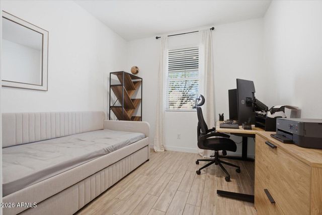 1329 E IRWIN Avenue, Phoenix, AZ 85042