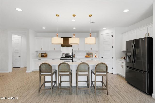 1329 E IRWIN Avenue, Phoenix, AZ 85042