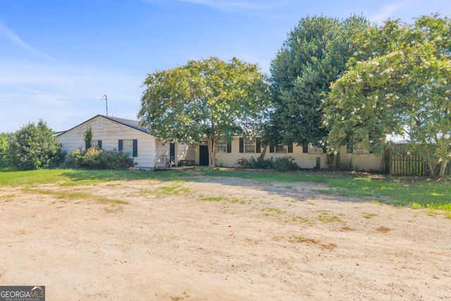 872 Woodlawn Road, Mansfield, GA 30055