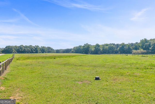 872 Woodlawn Road, Mansfield, GA 30055