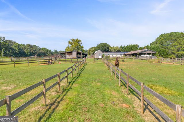 872 Woodlawn Road, Mansfield, GA 30055