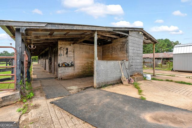 872 Woodlawn Road, Mansfield, GA 30055