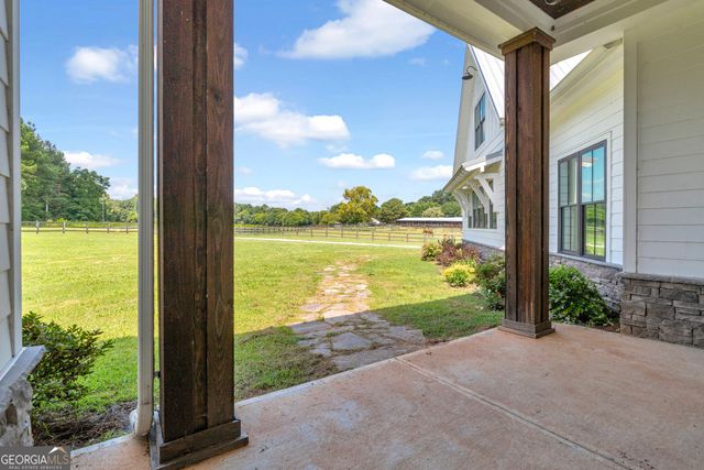 872 Woodlawn Road, Mansfield, GA 30055