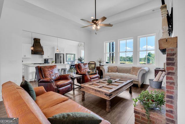 872 Woodlawn Road, Mansfield, GA 30055