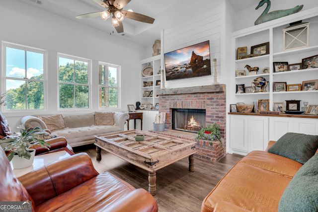 872 Woodlawn Road, Mansfield, GA 30055