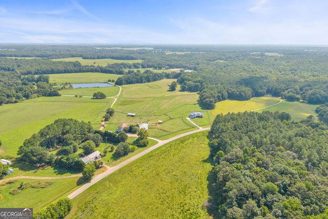 872 Woodlawn Road, Mansfield, GA 30055