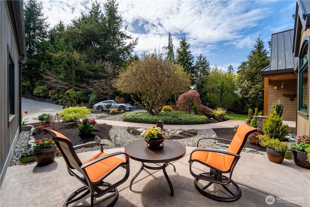 80 W Ludlow Point Road, Port Ludlow, WA 98365