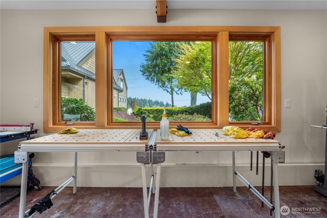 80 W Ludlow Point Road, Port Ludlow, WA 98365