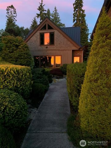 80 W Ludlow Point Road, Port Ludlow, WA 98365