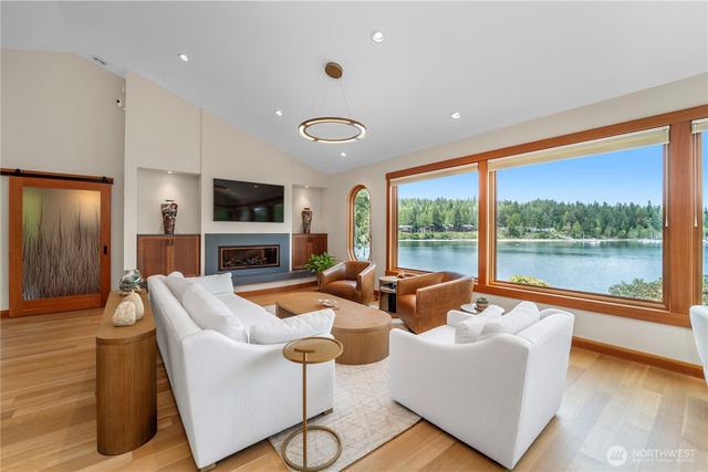 80 W Ludlow Point Road, Port Ludlow, WA 98365