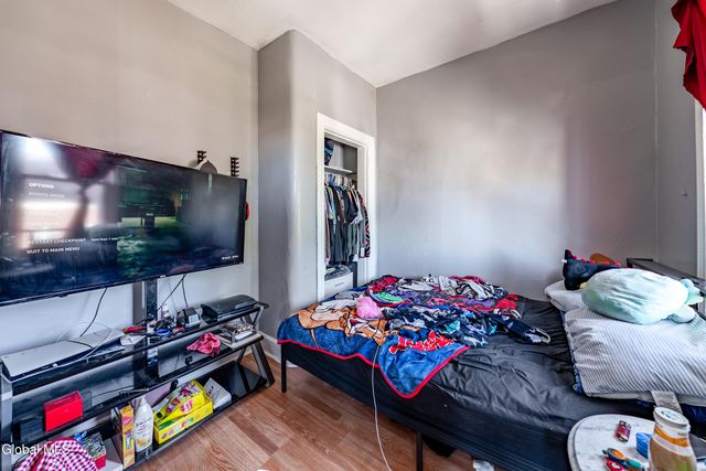 3074 6th Avenue, Troy, NY 12180