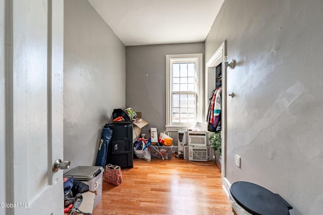 3074 6th Avenue, Troy, NY 12180