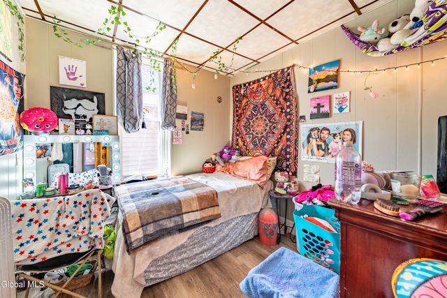 3074 6th Avenue, Troy, NY 12180