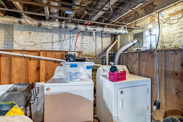 3074 6th Avenue, Troy, NY 12180