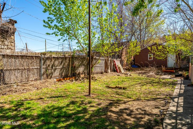 3074 6th Avenue, Troy, NY 12180