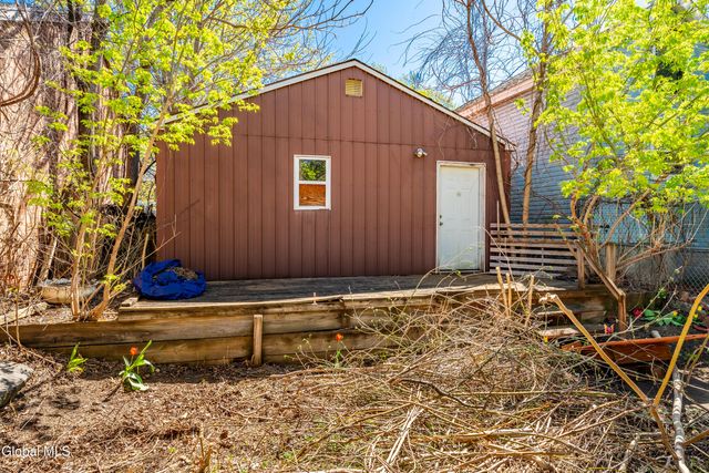 3074 6th Avenue, Troy, NY 12180