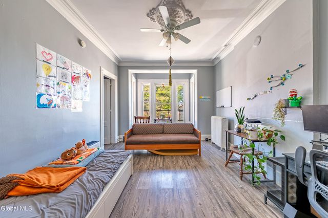 3074 6th Avenue, Troy, NY 12180