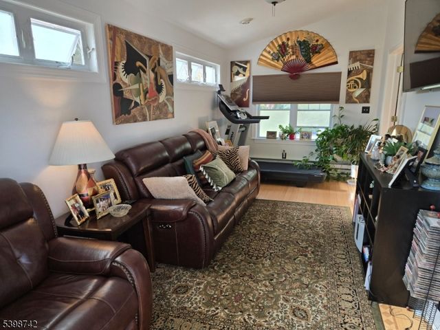 957 Myrtle Ave, Plainfield City, NJ 07063