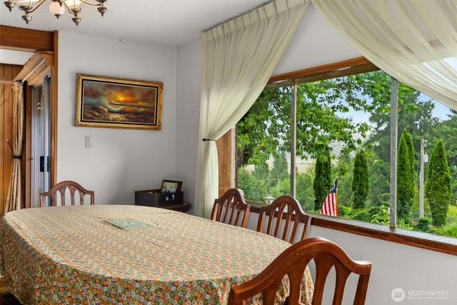 431 B Street, South Bend, WA 98586