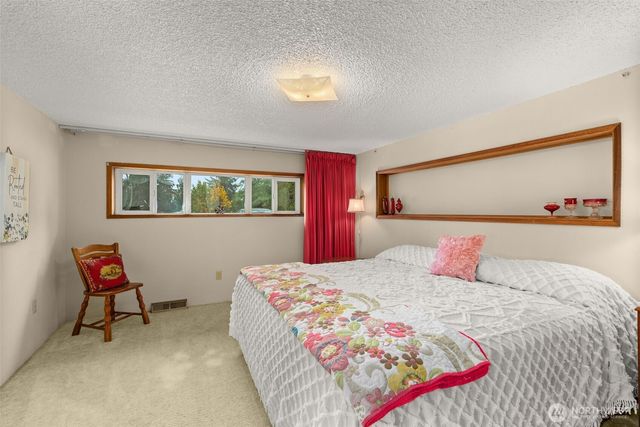 431 B Street, South Bend, WA 98586