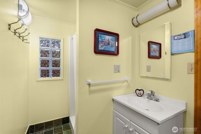 431 B Street, South Bend, WA 98586