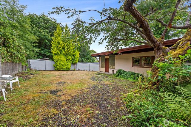 431 B Street, South Bend, WA 98586