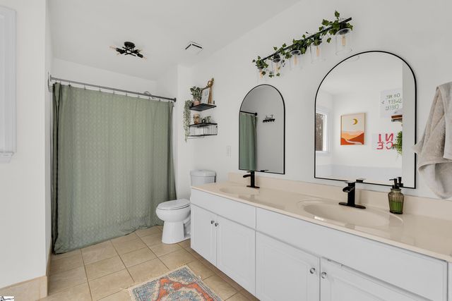 5 Indian Laurel Court, Simpsonville, SC 29680