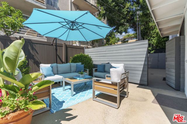 1215 N Olive Drive 210, West Hollywood, CA 90069