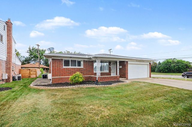 13563 Moceri Circle, Warren, MI 48088