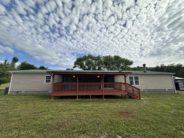 7287 Pinewood Rd, Nunnelly, TN 37137