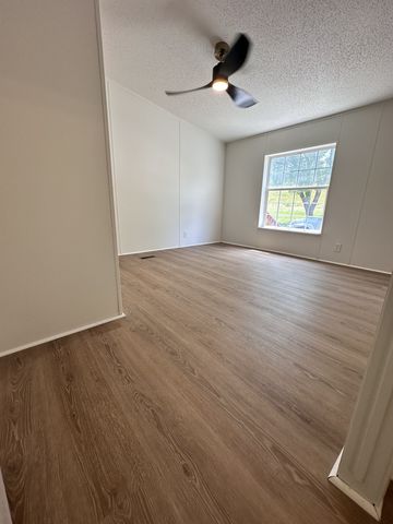 7287 Pinewood Rd, Nunnelly, TN 37137