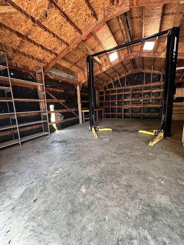 7287 Pinewood Rd, Nunnelly, TN 37137