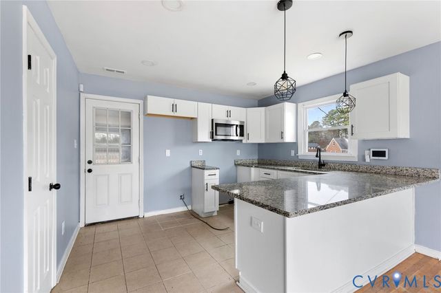 2104 Walton St, Petersburg, VA 23805