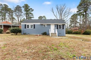 2104 Walton St, Petersburg, VA 23805