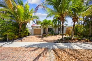 634 NE 17th Way, Fort Lauderdale, FL 33304