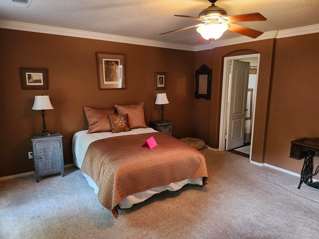 7415 Desert Eagle Road NE, Albuquerque, NM 87113