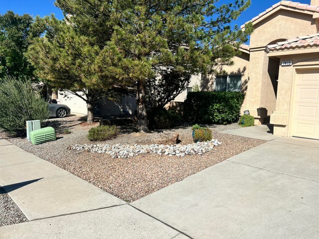 7415 Desert Eagle Road NE, Albuquerque, NM 87113