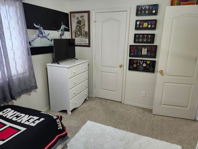 7415 Desert Eagle Road NE, Albuquerque, NM 87113