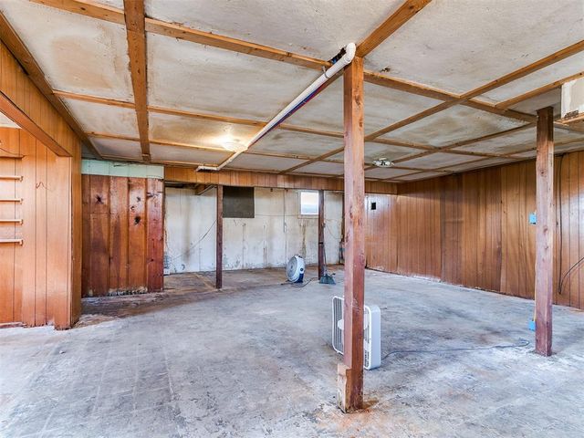 916 N Pine Street, Midwest City, OK 73130