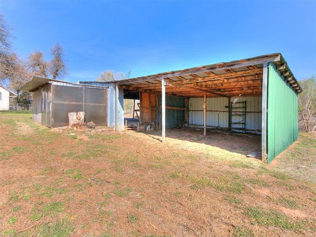 916 N Pine Street, Midwest City, OK 73130