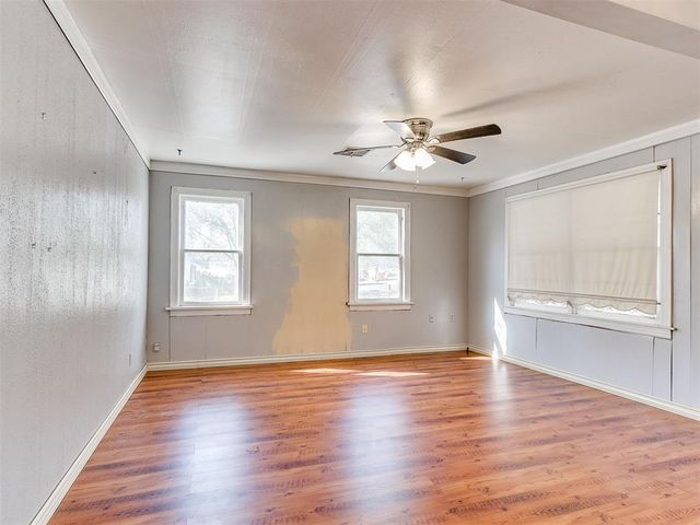 916 N Pine Street, Midwest City, OK 73130