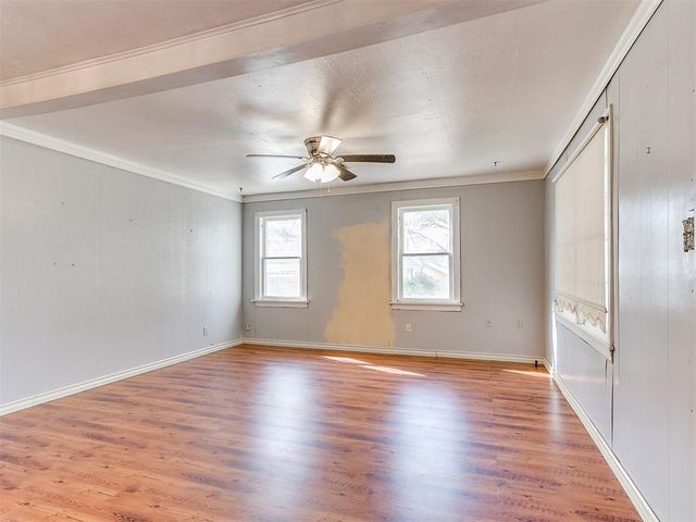 916 N Pine Street, Midwest City, OK 73130