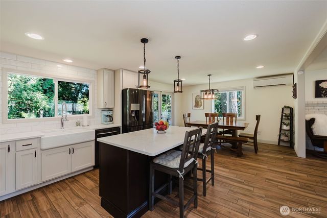 4482 NW Cascade Street, Silverdale, WA 98383