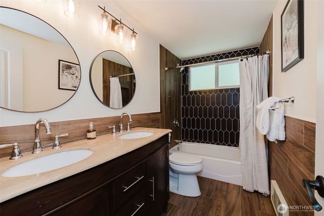 4482 NW Cascade Street, Silverdale, WA 98383