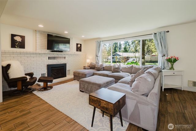 4482 NW Cascade Street, Silverdale, WA 98383