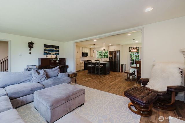 4482 NW Cascade Street, Silverdale, WA 98383