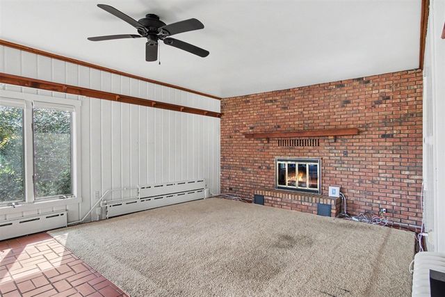2318 Lake Drive, East Grand Rapids, MI 49506