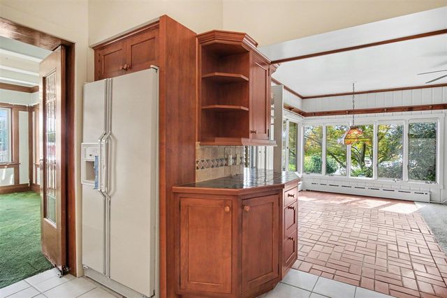 2318 Lake Drive, East Grand Rapids, MI 49506