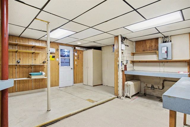 2318 Lake Drive, East Grand Rapids, MI 49506