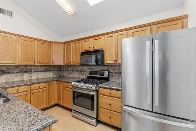 5062 Kathryn Glen Drive, Acworth, GA 30101
